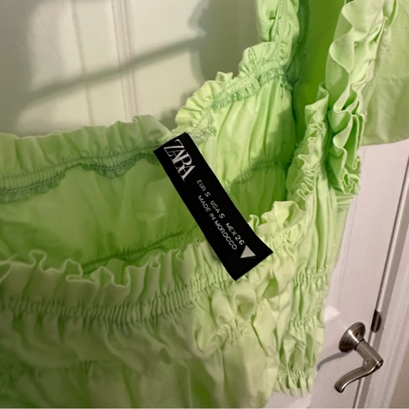 Size small green Zara puff sleeve top - Picture 3 of 4